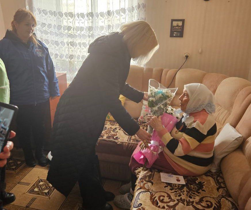 Жительница пгт Чаплинка награждена медалью Жительница пгт Чаплинка награждена медалью