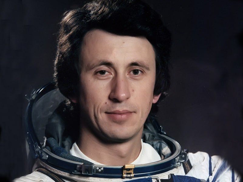 Татьяна Томилина: Сегодня весь мир отмечает День авиации и космонавтики! Татьяна Томилина: Сегодня весь мир отмечает День авиации и космонавтики!
