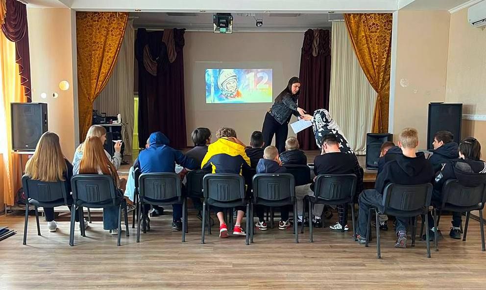 В Марьяновском сельском Доме культуры отпраздновали один из самых вдохновляющих праздников — День космонавтики В Марьяновском сельском Доме культуры отпраздновали один из самых вдохновляющих праздников — День космонавтики