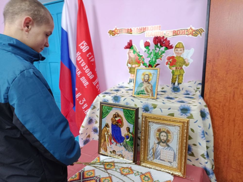 В Богдановском сельском клубе провели час православия "Вербное воскресенье" В Богдановском сельском клубе провели час православия "Вербное воскресенье"