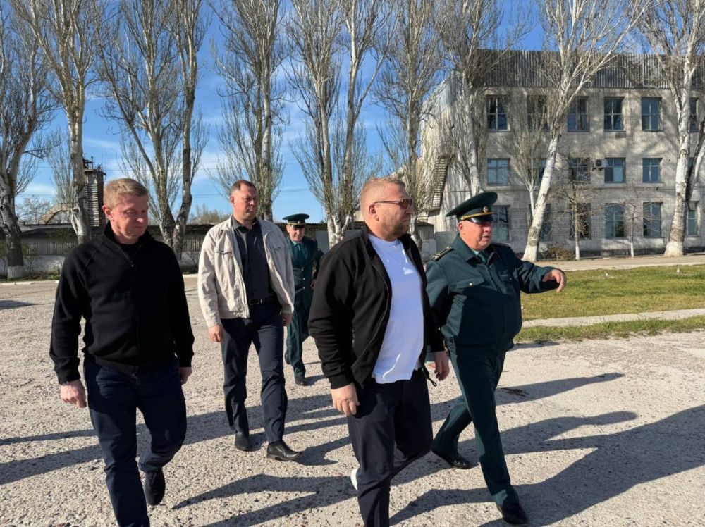 Руководитель ФТС России Валерий Пикалёв с рабочим визитом прибыл в регион деятельности Крымской таможни Руководитель ФТС России Валерий Пикалёв с рабочим визитом прибыл в регион деятельности Крымской таможни