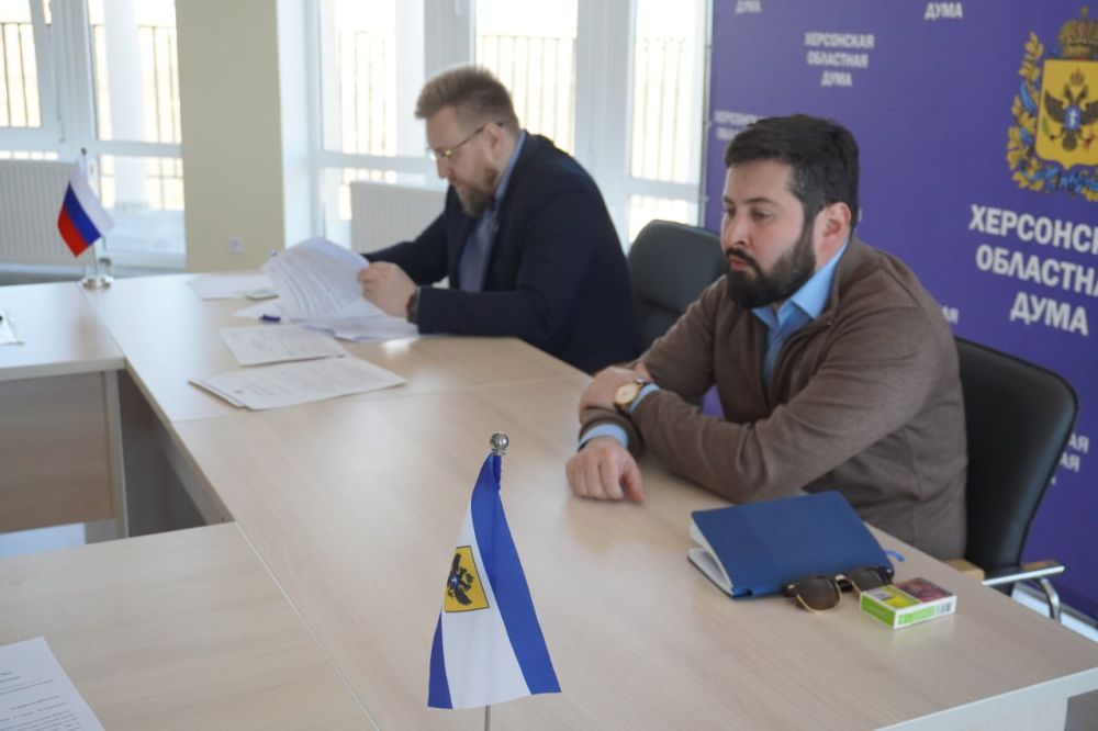 В Херсонской областной Думе прошло заседание Комиссии по культуре, молодежной политике, физкультуре и спорту под председательством Владимира Лебедкина В Херсонской областной Думе прошло заседание Комиссии по культуре, молодежной политике, физкультуре и спорту под председательством Владимира Лебедкина