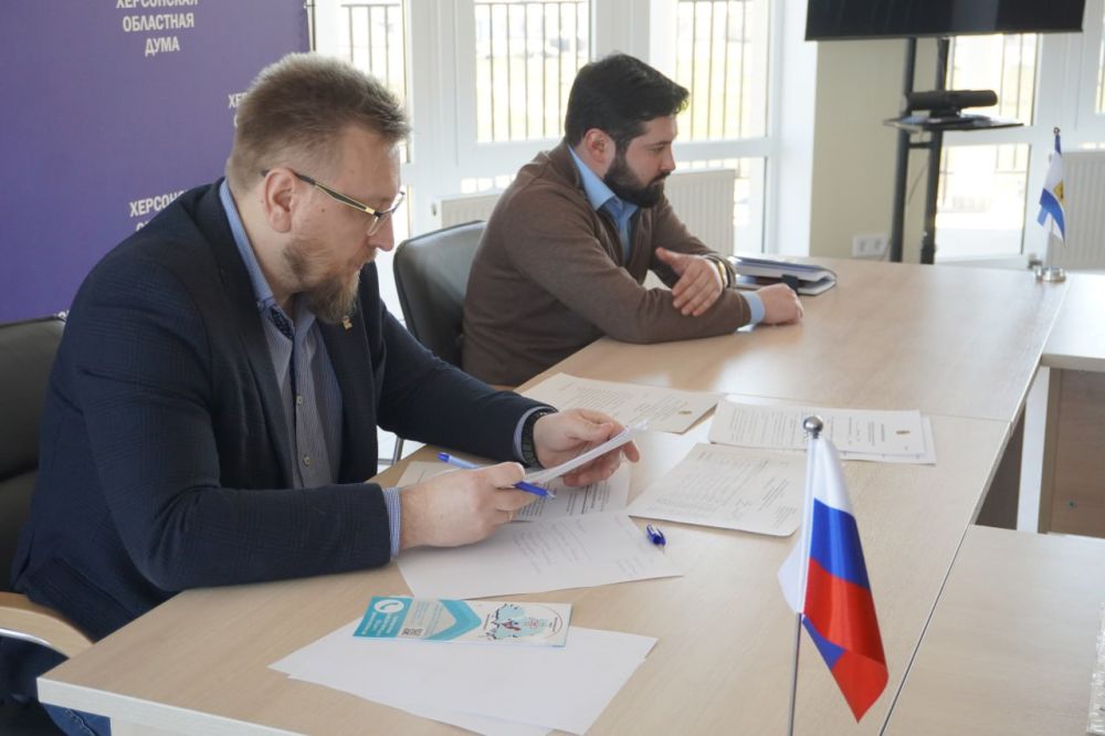 В Херсонской областной Думе прошло заседание Комиссии по культуре, молодежной политике, физкультуре и спорту под председательством Владимира Лебедкина В Херсонской областной Думе прошло заседание Комиссии по культуре, молодежной политике, физкультуре и спорту под председательством Владимира Лебедкина