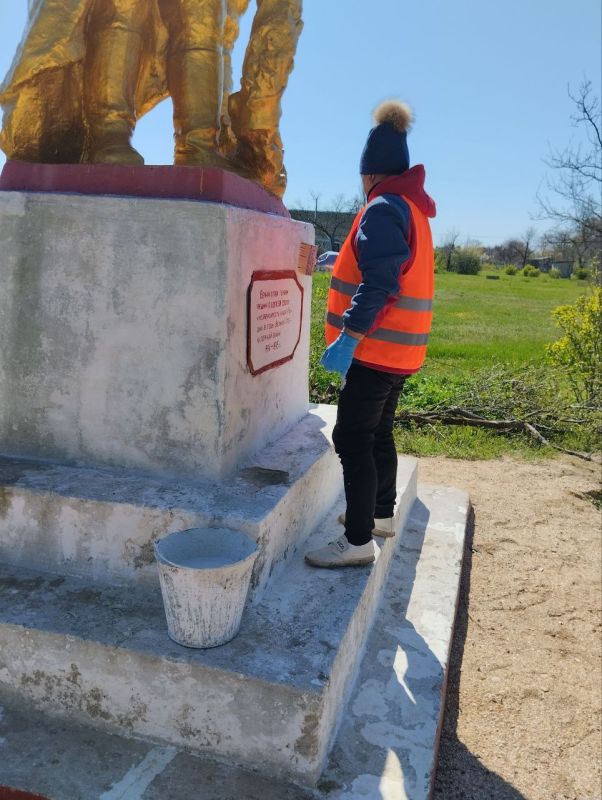 В Новодмитровском территориальном отделе завершили работы по благоустройству и косметическому ремонту памятников, посвященных Великой Отечественной войне В Новодмитровском территориальном отделе завершили работы по благоустройству и косметическому ремонту памятников, посвященных Великой Отечественной войне