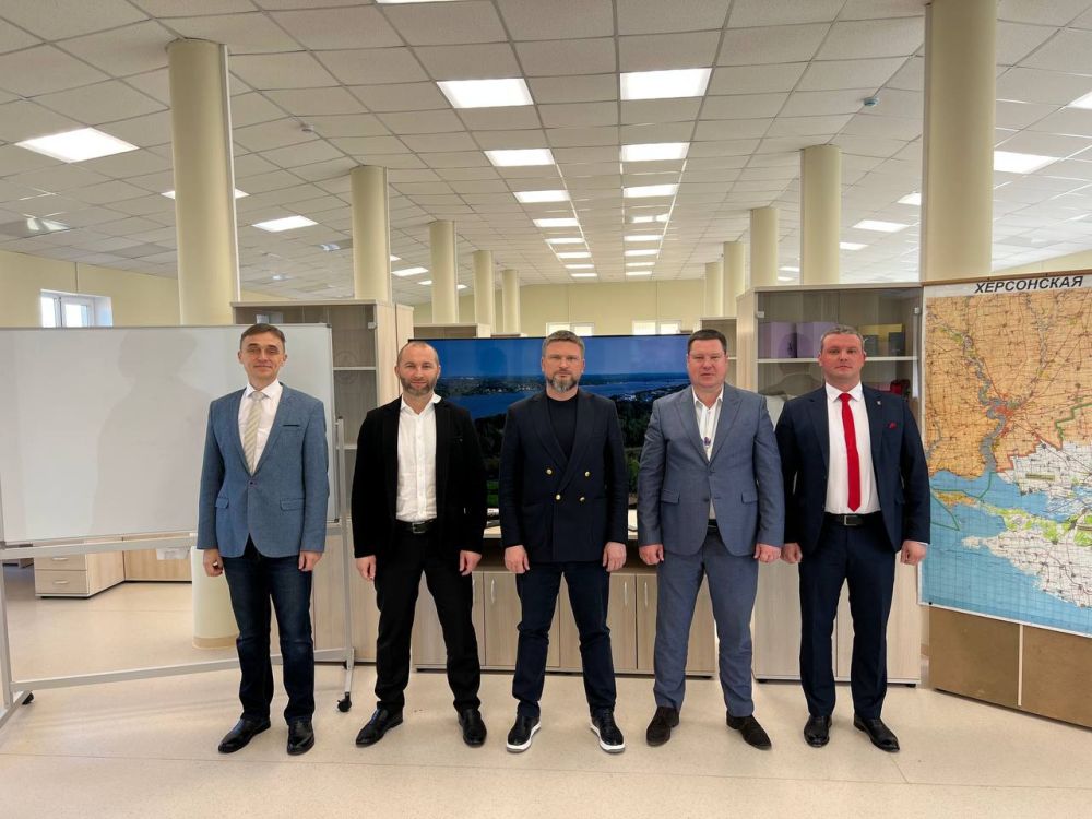 Павел Филипчук: Подписал соглашение о сотрудничестве по проекту "Сердце Новороссии" с Новокаховским округом и Министерством курортов и туризма Херсонской области Павел Филипчук: Подписал соглашение о сотрудничестве по проекту "Сердце Новороссии" с Новокаховским округом и Министерством курортов и туризма Херсонской области