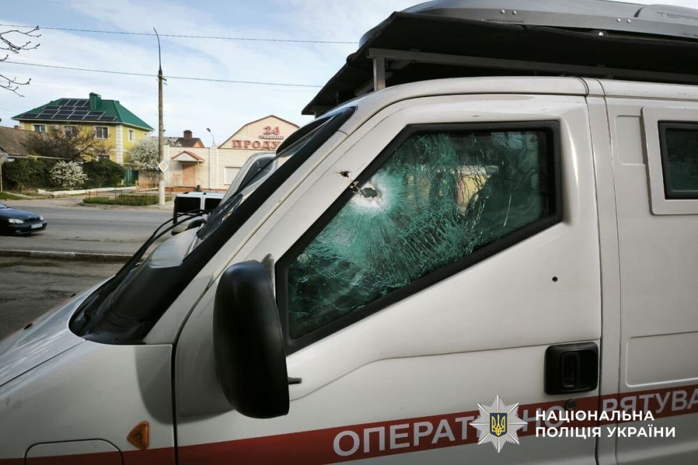 А на том берегу.... Херсон, последствия удара по Центральному району А на том берегу.... Херсон, последствия удара по Центральному району
