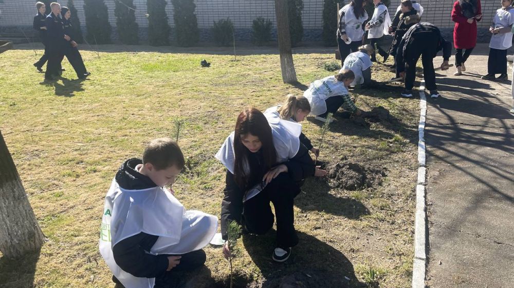 Природный парк "Алешковские пески" присоединился к Международной акции "Сад памяти" Природный парк "Алешковские пески" присоединился к Международной акции "Сад памяти"