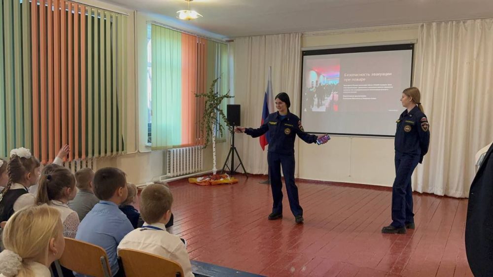 Всероссийский студенческий корпус спасателей в Приморской школе Всероссийский студенческий корпус спасателей в Приморской школе