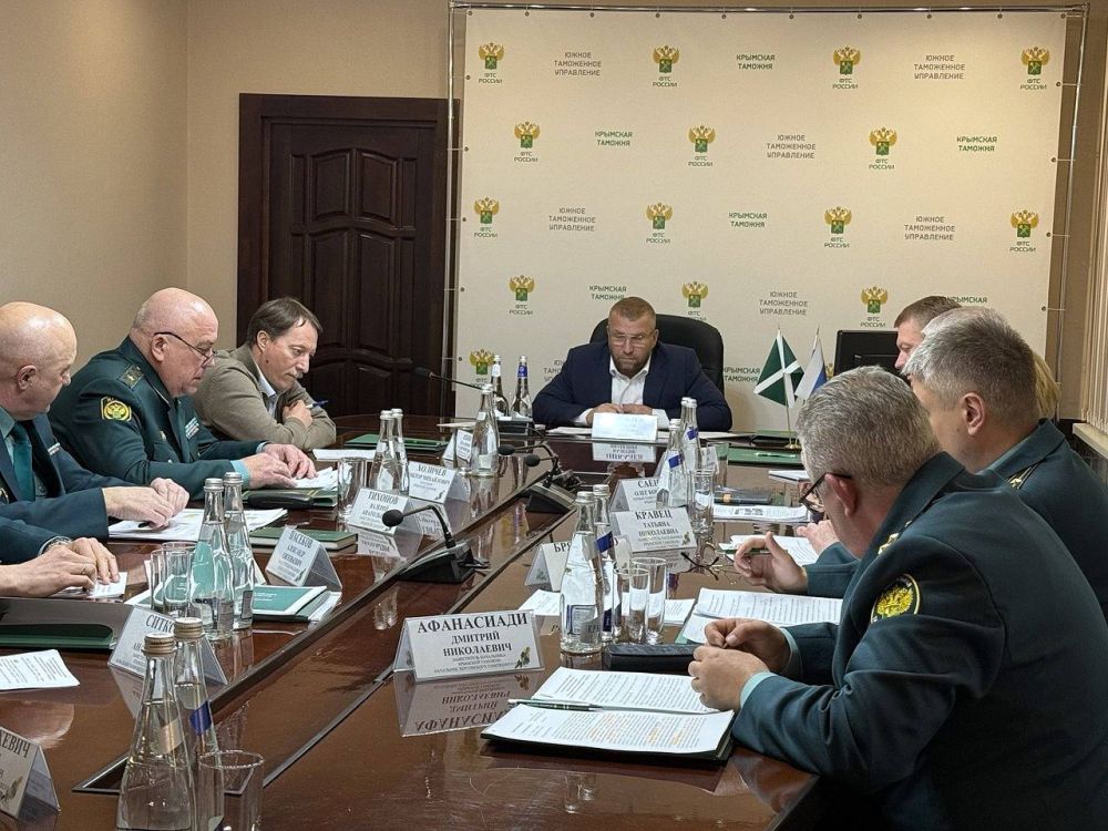 Руководитель ФТС России Валерий Пикалёв продолжил работу в Южном регионе Руководитель ФТС России Валерий Пикалёв продолжил работу в Южном регионе