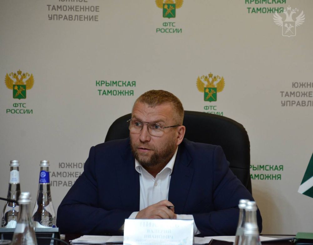 Руководитель ФТС России Валерий Пикалёв продолжил работу в Южном регионе Руководитель ФТС России Валерий Пикалёв продолжил работу в Южном регионе