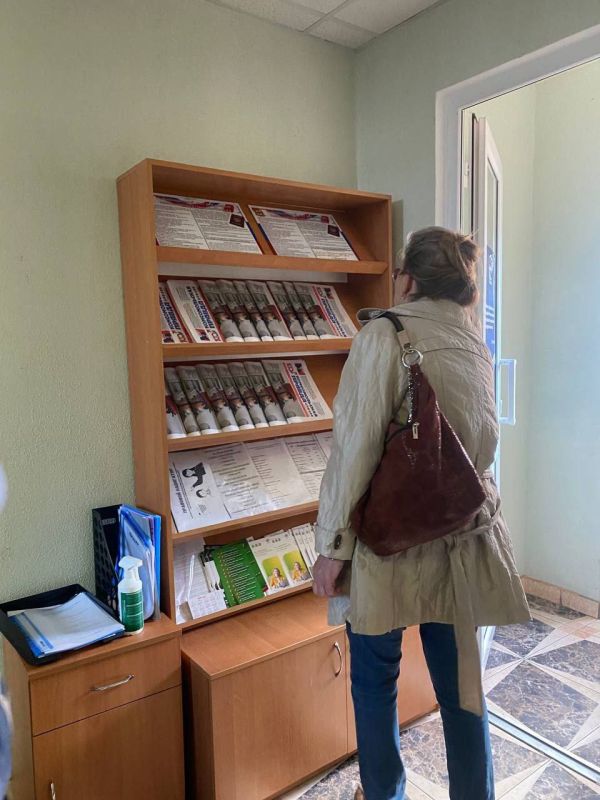 Виталий Гура: Связь с населением! В городе Таврийск работает общественная приемная Виталий Гура: Связь с населением! В городе Таврийск работает общественная приемная