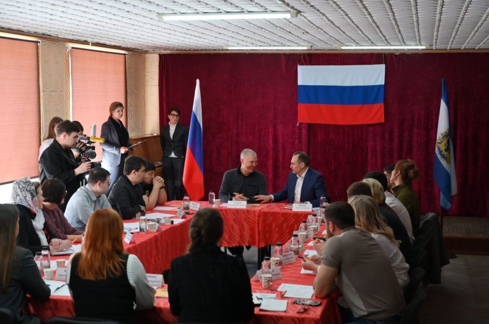 Владимир Сальдо обсудил с главой Республики Мордовия Артёмом Здуновым взаимодействие между регионами Владимир Сальдо обсудил с главой Республики Мордовия Артёмом Здуновым взаимодействие между регионами