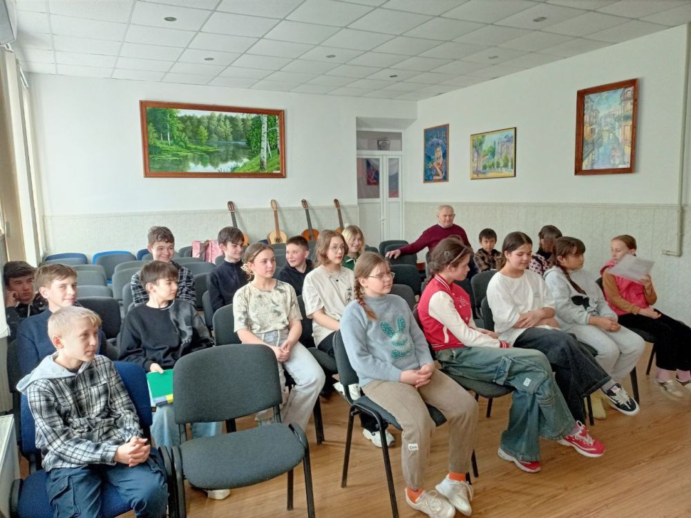 «Десять дней до Победы»: Патриотический цикл в Скадовской детской школе искусств «Десять дней до Победы»: Патриотический цикл в Скадовской детской школе искусств