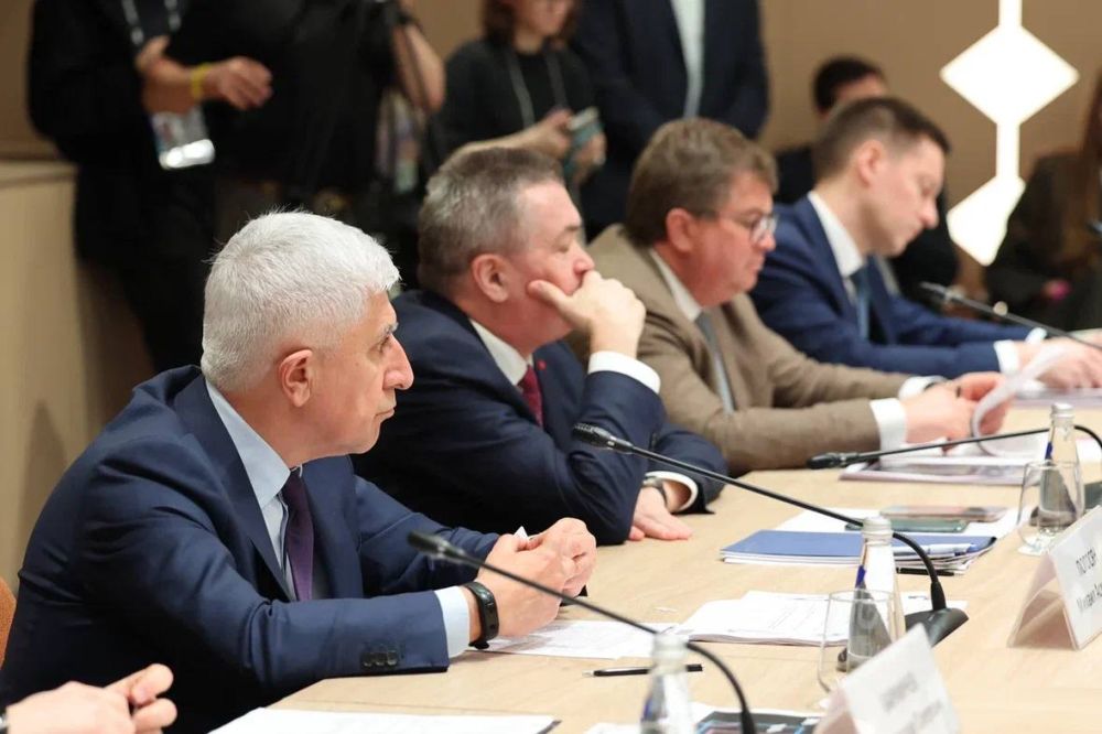 Сегодня с участием Первого заместителя Руководителя Администрации Президента России Сергея Кириенко и заместителя Председателя Правительства Дмитрия Чернышенко прошло заседание Оргкомитета Всероссийской междисциплинарной... Сегодня с участием Первого заместителя Руководителя Администрации Президента России Сергея Кириенко и заместителя Председателя Правительства Дмитрия Чернышенко прошло заседание Оргкомитета Всероссийской междисциплинарной...