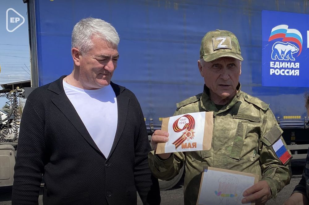 20 кубометров строительного леса для восстановления повреждённых в результате обстрелов со стороны ВСУ домов привезли кубанские единороссы в Херсонскую область 20 кубометров строительного леса для восстановления повреждённых в результате обстрелов со стороны ВСУ домов привезли кубанские единороссы в Херсонскую область