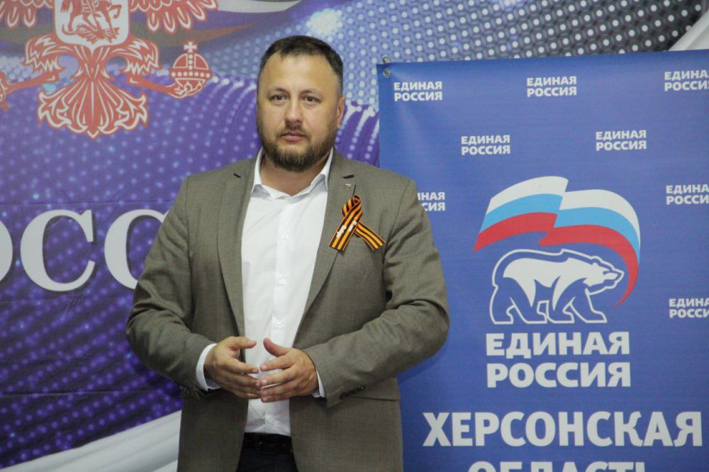 Сегодня в Чаплинском местном отделении партии "Единая Россия" состоялся Всероссийский исторический "Диктант Победы", посвященный событиям Великой Отечественной войны Сегодня в Чаплинском местном отделении партии "Единая Россия" состоялся Всероссийский исторический "Диктант Победы", посвященный событиям Великой Отечественной войны
