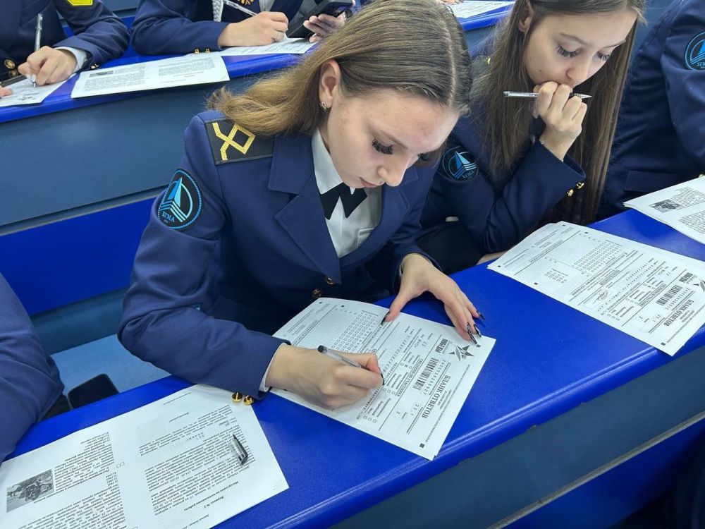 Сегодня «Диктант Победы» написали студенты всех отраслевых вузов Росморречфлота Сегодня «Диктант Победы» написали студенты всех отраслевых вузов Росморречфлота