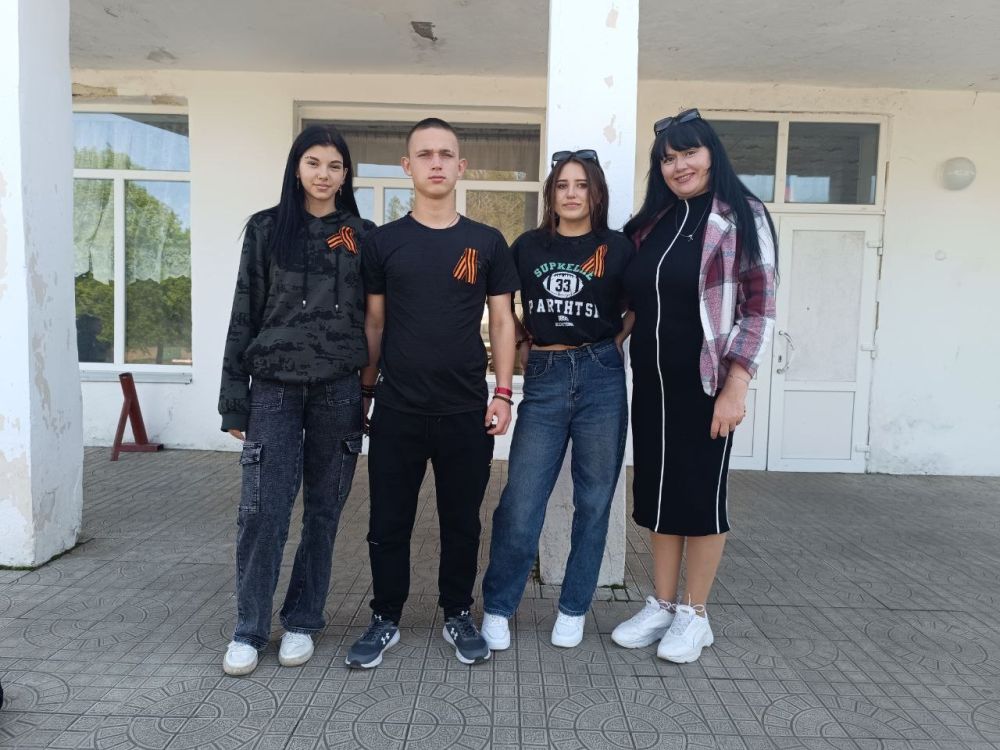 В 2025 году ежегодная всероссийская акция «Георгиевская ленточка» стала частью масштабных мероприятий, посвященных 80-летию Великой Победы В 2025 году ежегодная всероссийская акция «Георгиевская ленточка» стала частью масштабных мероприятий, посвященных 80-летию Великой Победы