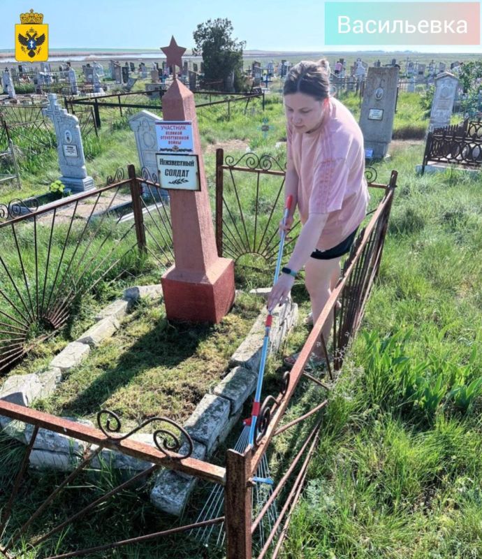 Субботник в Новопокровском территориальном отделе: объединение ради чистоты и уюта Субботник в Новопокровском территориальном отделе: объединение ради чистоты и уюта