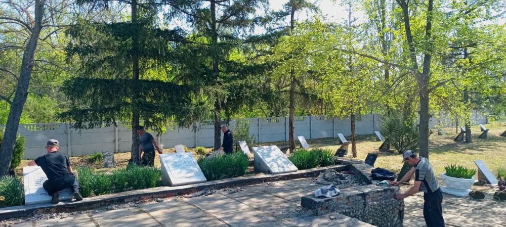 Мемориал воинам Великой Отечественной войны благоустроили в селе Таврийское Голопристанского округа Мемориал воинам Великой Отечественной войны благоустроили в селе Таврийское Голопристанского округа