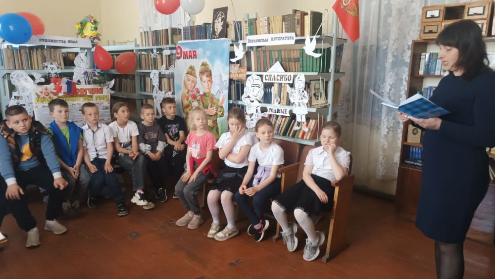 Тематический час "Чернобыль - боль Земли" в Таврийской библиотеке Тематический час "Чернобыль - боль Земли" в Таврийской библиотеке