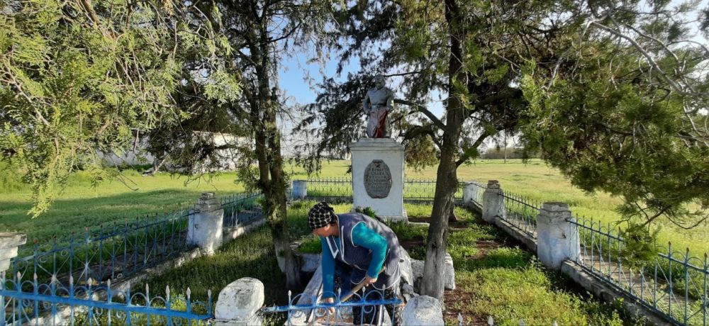 В преддверии празднования 80-летия Победы в Великой Отечественной войне в Софиевке и Камышанке в рамках Всероссийского субботника привели в порядок памятники В преддверии празднования 80-летия Победы в Великой Отечественной войне в Софиевке и Камышанке в рамках Всероссийского субботника привели в порядок памятники