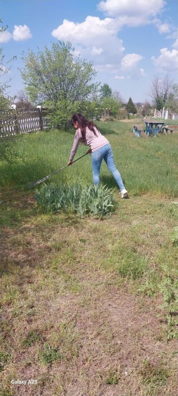 ### Участие депутатов партии "Единая Россия" в Всероссийском субботнике ### Участие депутатов партии "Единая Россия" в Всероссийском субботнике