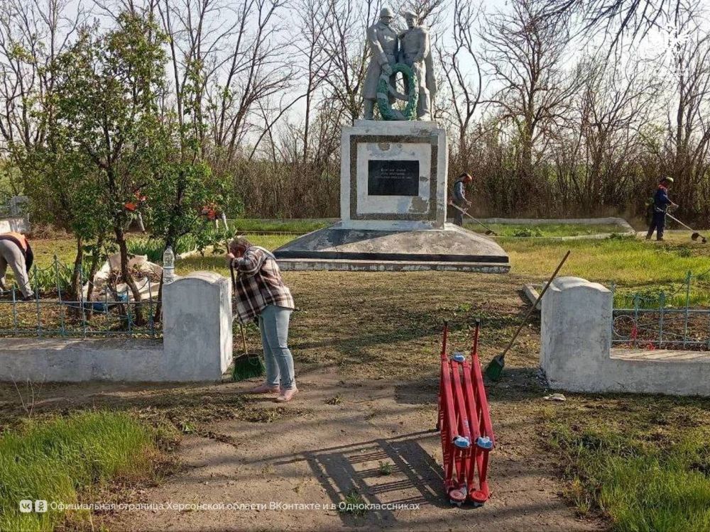 В Горностаевском округе в рамках Всероссийского субботника высадили сотни деревьев В Горностаевском округе в рамках Всероссийского субботника высадили сотни деревьев