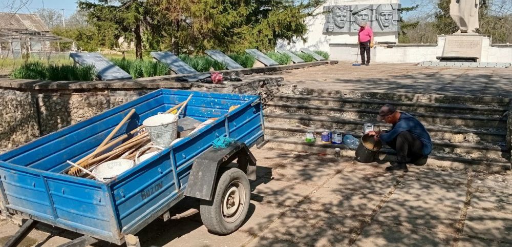 Благоустройство мемориала в Таврийском Благоустройство мемориала в Таврийском