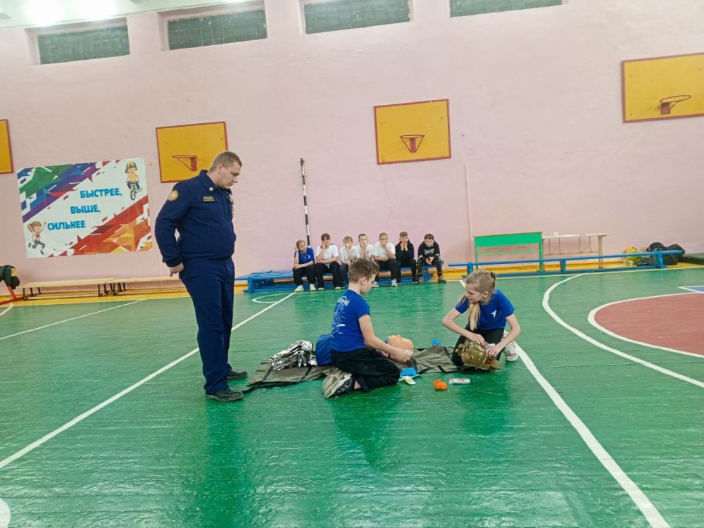 26.04.2025г., на базе Чаплинской школы №1 прошли захватывающие соревнования в рамках муниципального этапа всероссийской военно-патриотической игры «Зарница 2.0» для средней группы возрастом от 11 до 13 лет 26.04.2025г., на базе Чаплинской школы №1 прошли захватывающие соревнования в рамках муниципального этапа всероссийской военно-патриотической игры «Зарница 2.0» для средней группы возрастом от 11 до 13 лет