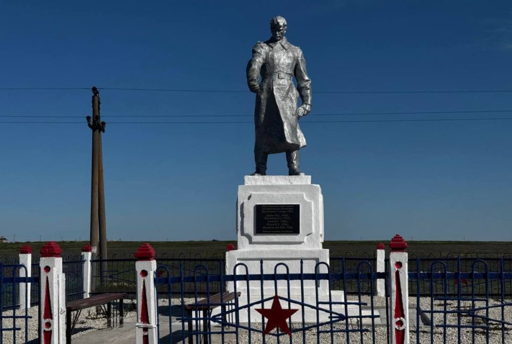 Завершено восстановление памятника героям Великой Отечественной войны в селе Чонгар Генического округа Завершено восстановление памятника героям Великой Отечественной войны в селе Чонгар Генического округа