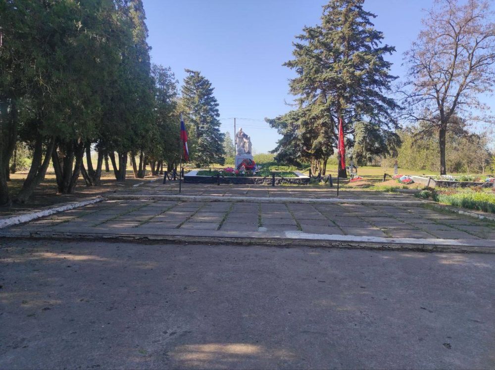 Помнить и ценить историю действительно является обязанностью каждого человека! Помнить и ценить историю действительно является обязанностью каждого человека!
