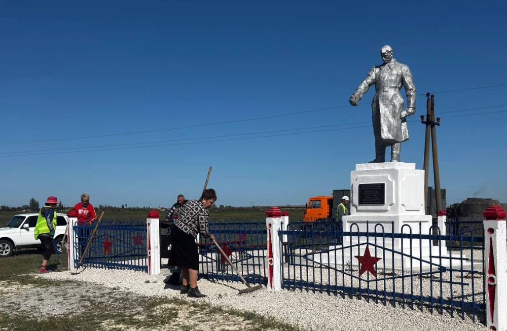Завершено восстановление памятника героям Великой Отечественной войны в селе Чонгар Генического округа Завершено восстановление памятника героям Великой Отечественной войны в селе Чонгар Генического округа