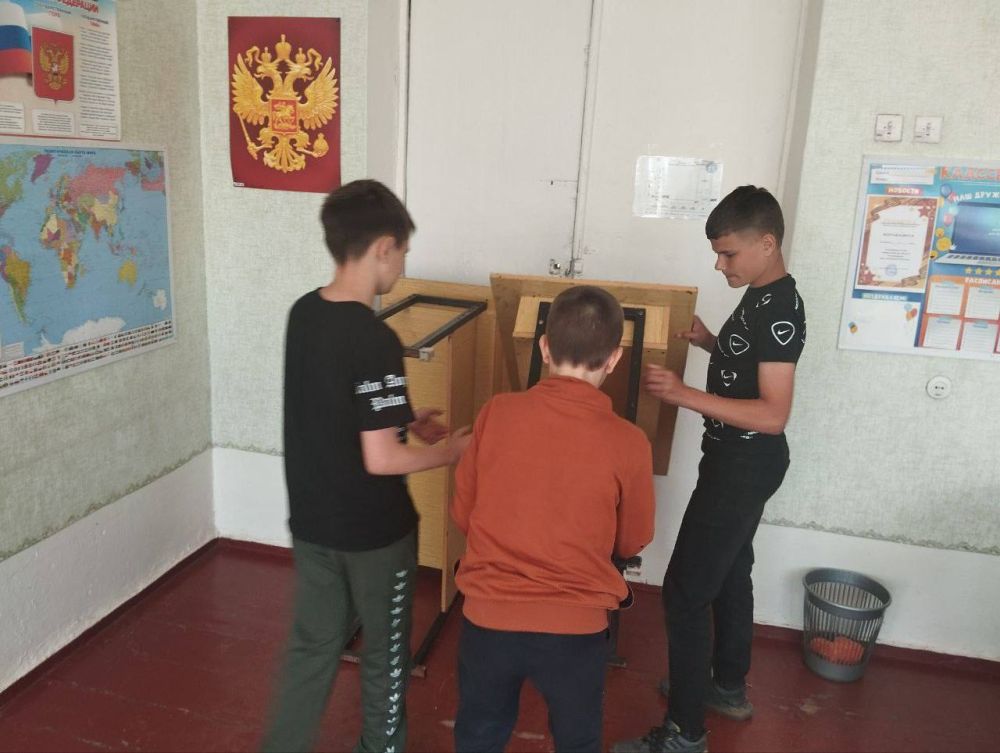 В ГБОУ ХО «Нижнеторгаивской школе Нижнесерогозского МО" были проведены Всероссийские учения по действиям сотрудников охраны, обучающихся и работников обьектов образовательных организаций при захвате террористами и... В ГБОУ ХО «Нижнеторгаивской школе Нижнесерогозского МО" были проведены Всероссийские учения по действиям сотрудников охраны, обучающихся и работников обьектов образовательных организаций при захвате террористами и...