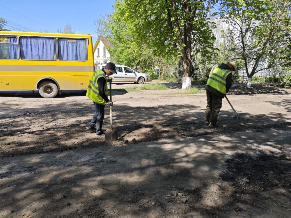 В Чаплинском муниципальном округе проводится благоустройство дорог В Чаплинском муниципальном округе проводится благоустройство дорог