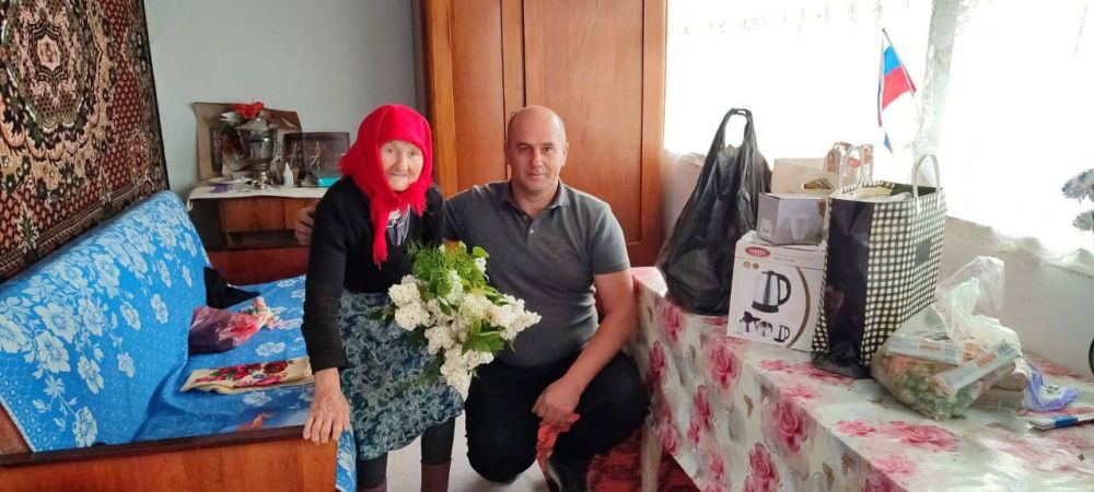 В Скадовском округе ветеранам и участникам Великой Отечественной войны передали продуктовые наборы В Скадовском округе ветеранам и участникам Великой Отечественной войны передали продуктовые наборы