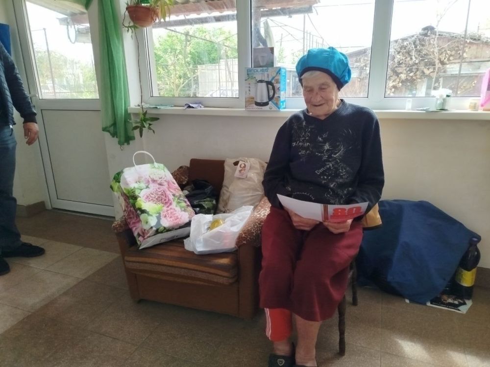 Память жива: в ТУ "Лазурное" поздравили ветеранов ВОВ Память жива: в ТУ "Лазурное" поздравили ветеранов ВОВ