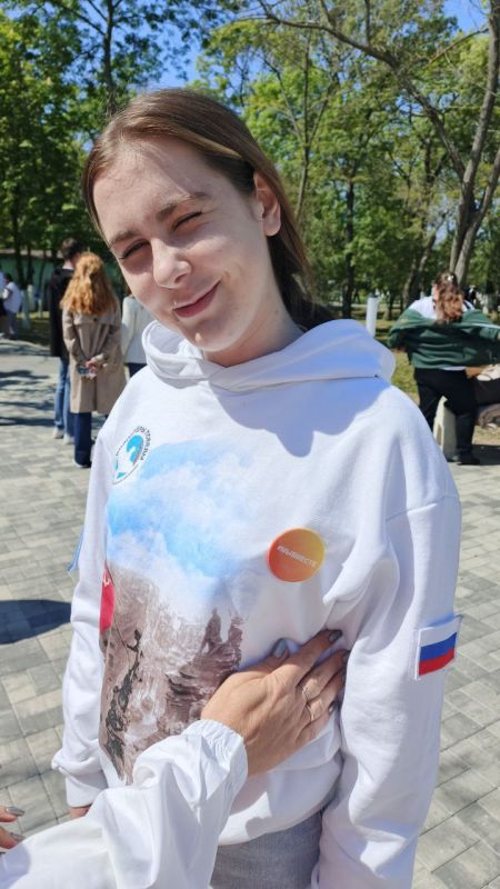 К 5 летию Всероссийского движения #МЫВМЕСТЕ в "Парке Культуры и отдыха " добровольцы раздали значки #МЫВМЕСТЕ К 5 летию Всероссийского движения #МЫВМЕСТЕ в "Парке Культуры и отдыха " добровольцы раздали значки #МЫВМЕСТЕ