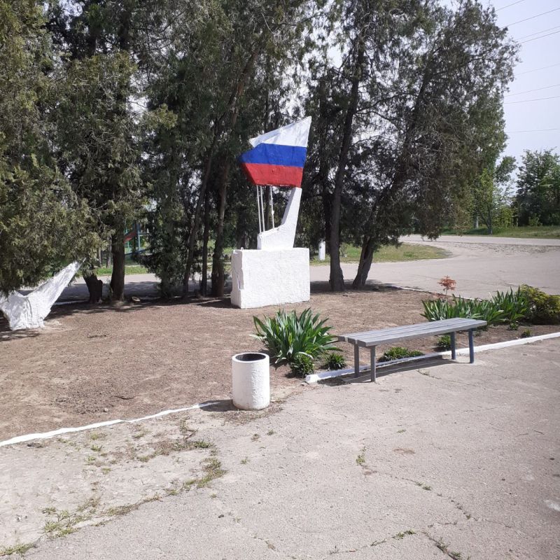 В Садовском сельском поселении провели работы по благоустройству в преддверии Дня Победы В Садовском сельском поселении провели работы по благоустройству в преддверии Дня Победы