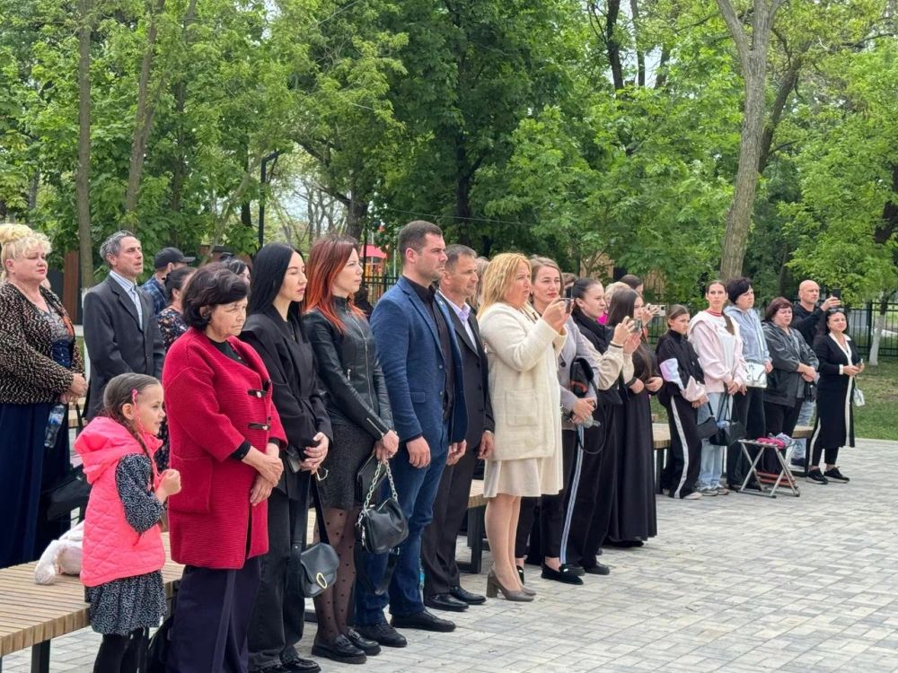 Гала-концерт фестиваля-конкурса "Победная весна", посвященный 80-летию Победы, состоялся в Геническе Гала-концерт фестиваля-конкурса "Победная весна", посвященный 80-летию Победы, состоялся в Геническе