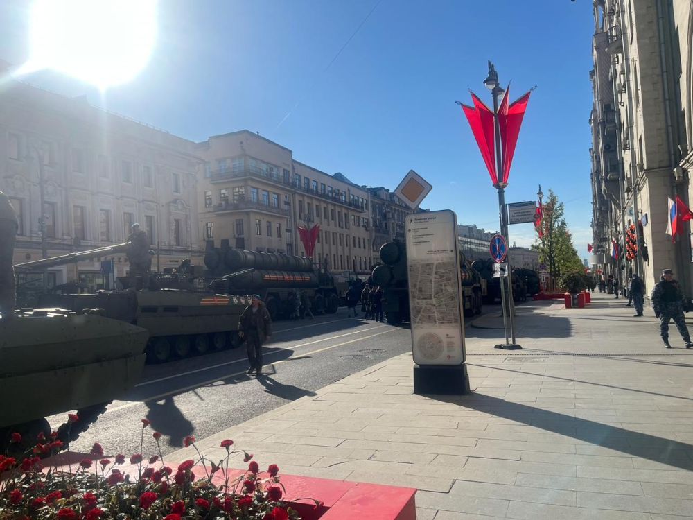 Считанные минуты остаются до начала парада в ознаменовании 80-й годовщины Победы в Великой Отечественной войне на Красной площади Считанные минуты остаются до начала парада в ознаменовании 80-й годовщины Победы в Великой Отечественной войне на Красной площади