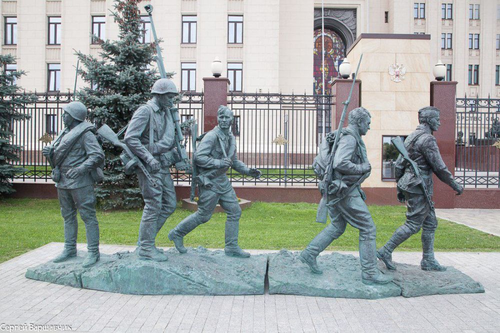 50 лет назад, 12 мая 1975 на экраны вышел фильм Сергея Бондарчука «Они сражались за Родину» по роману Михаила Шолохова 50 лет назад, 12 мая 1975 на экраны вышел фильм Сергея Бондарчука «Они сражались за Родину» по роману Михаила Шолохова