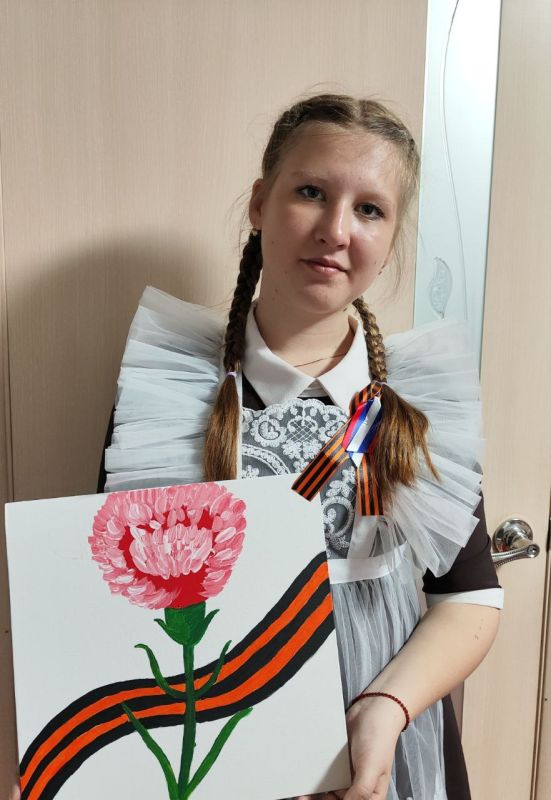 Конкурс патриотического творчества «ЭТИХ ДНЕЙ НЕ СМОЛКНЕТ СЛАВА!» Конкурс патриотического творчества «ЭТИХ ДНЕЙ НЕ СМОЛКНЕТ СЛАВА!»
