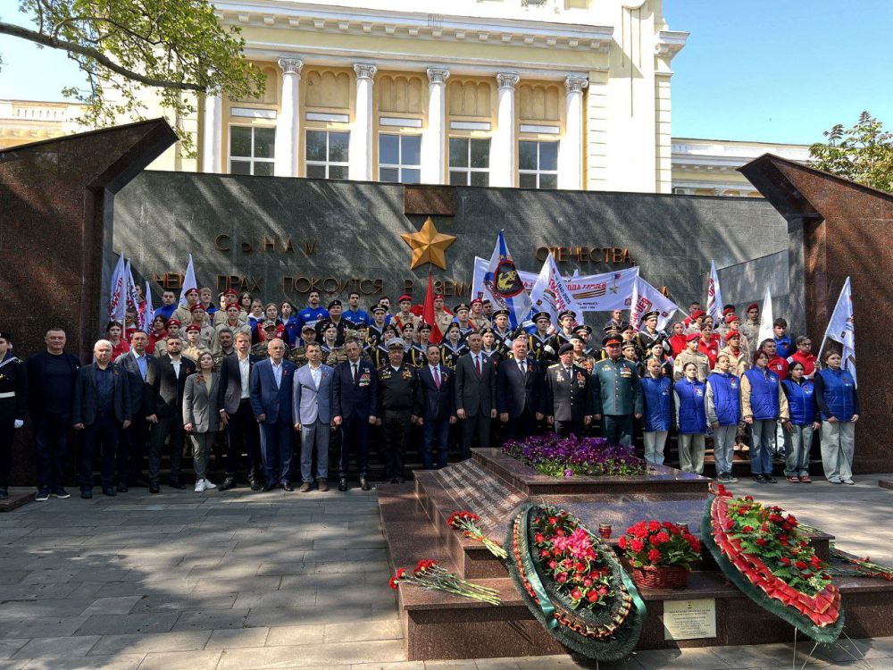 Экипаж «Южный», автопробега «Города-герои – города героев», прибыл в Новороссийск Экипаж «Южный», автопробега «Города-герои – города героев», прибыл в Новороссийск