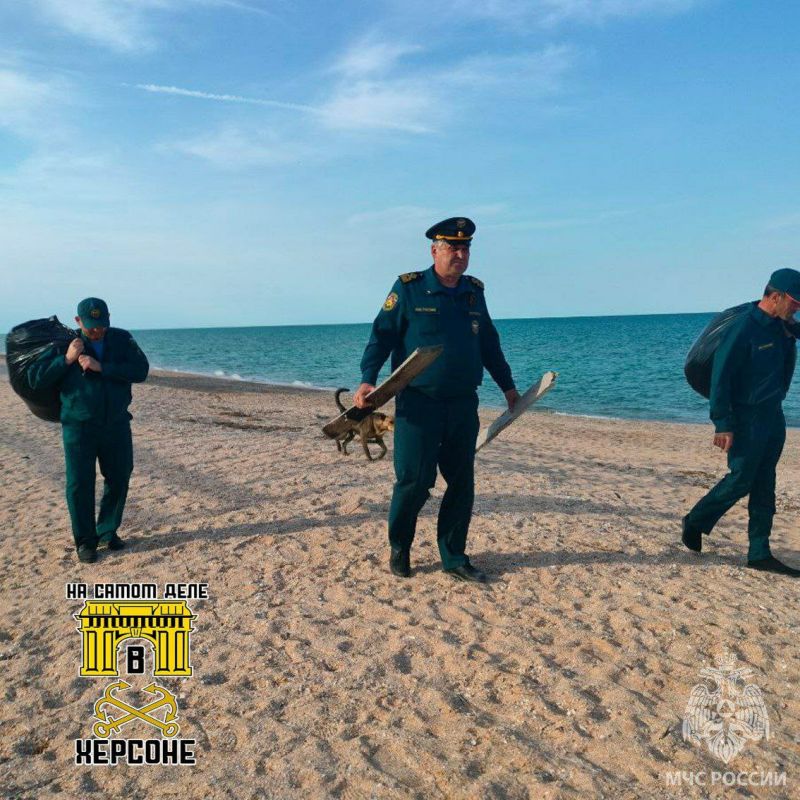 Спасатели и казачьи формирования Херсонской области провели генеральную уборку на побережье Генического района Спасатели и казачьи формирования Херсонской области провели генеральную уборку на побережье Генического района
