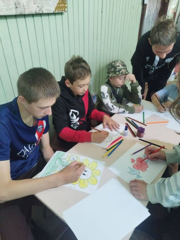 Тематический час «Любовь и верность - залог крепкой семьи» в Новодмитровском клубе Тематический час «Любовь и верность - залог крепкой семьи» в Новодмитровском клубе