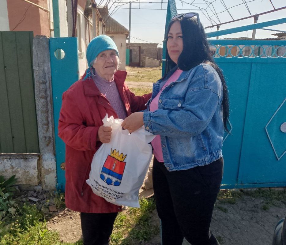 В Чернянском территориальном отделе поздравили жителей почтенного возраста В Чернянском территориальном отделе поздравили жителей почтенного возраста