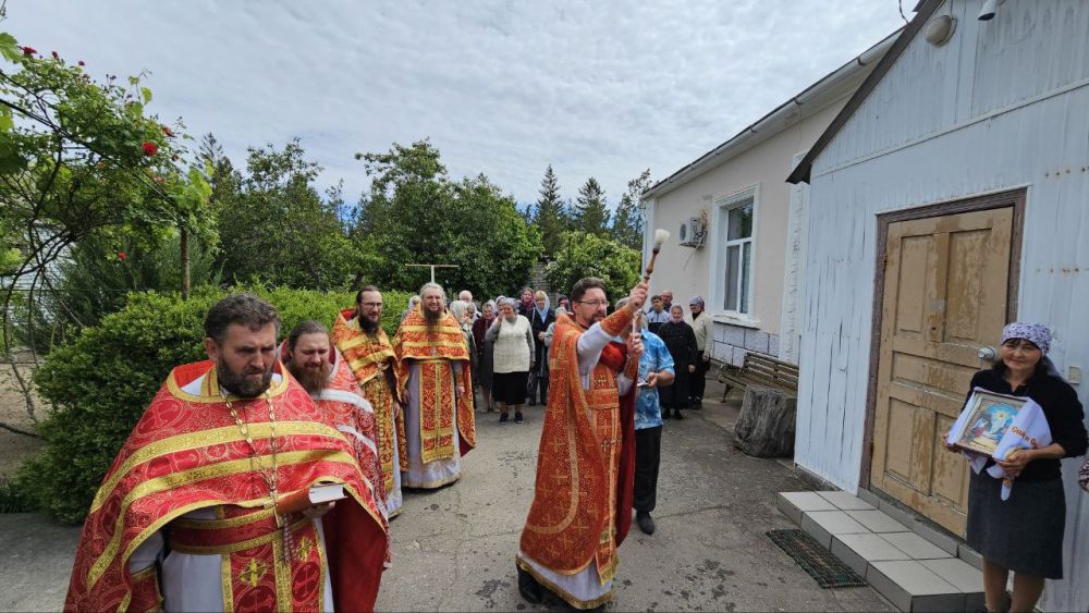 В День памяти святителя Николая в селе Новониколаевка Скадовского округа прошел храмовый праздник В День памяти святителя Николая в селе Новониколаевка Скадовского округа прошел храмовый праздник