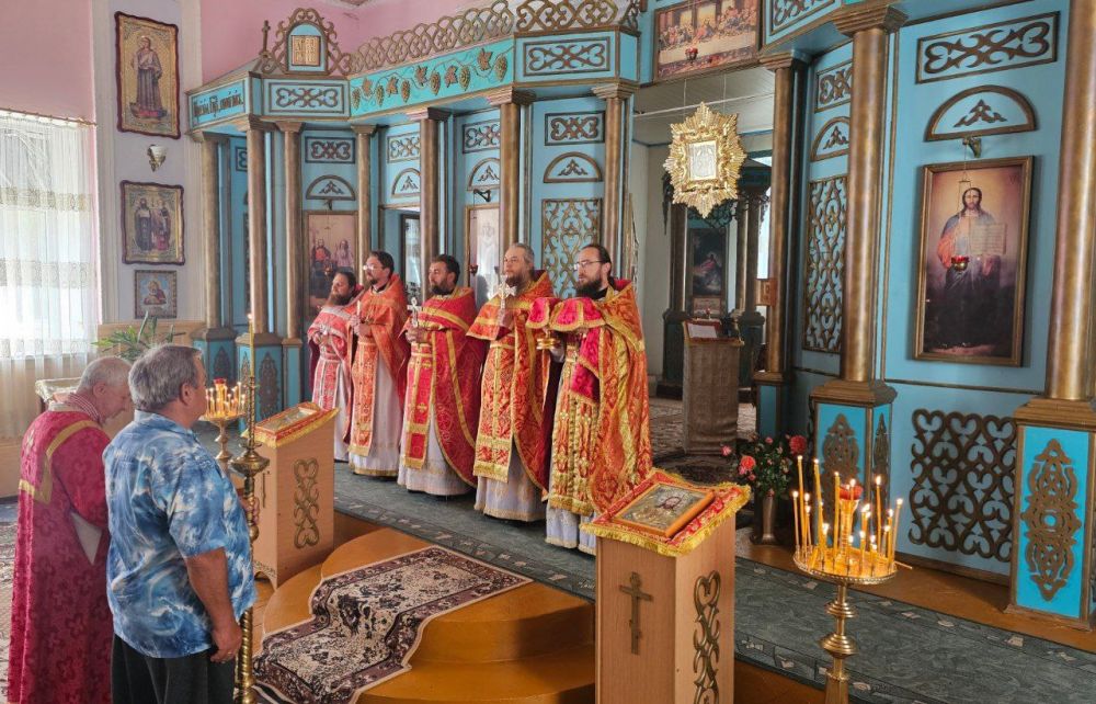 В День памяти святителя Николая в селе Новониколаевка Скадовского округа прошел храмовый праздник В День памяти святителя Николая в селе Новониколаевка Скадовского округа прошел храмовый праздник