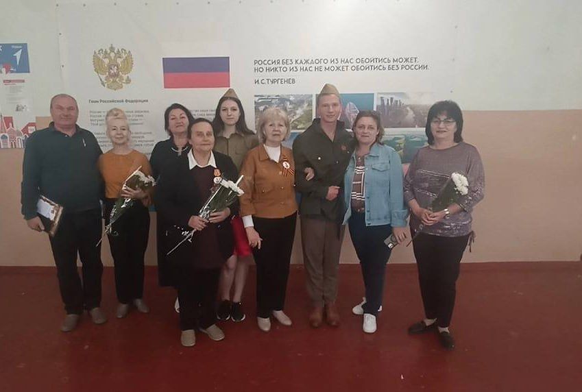 В Новотроицком муниципальном округе прошла встреча поколений в музее «Боевой славы» при Новопокровской школе посвященная 80-летию Великой Победы В Новотроицком муниципальном округе прошла встреча поколений в музее «Боевой славы» при Новопокровской школе посвященная 80-летию Великой Победы